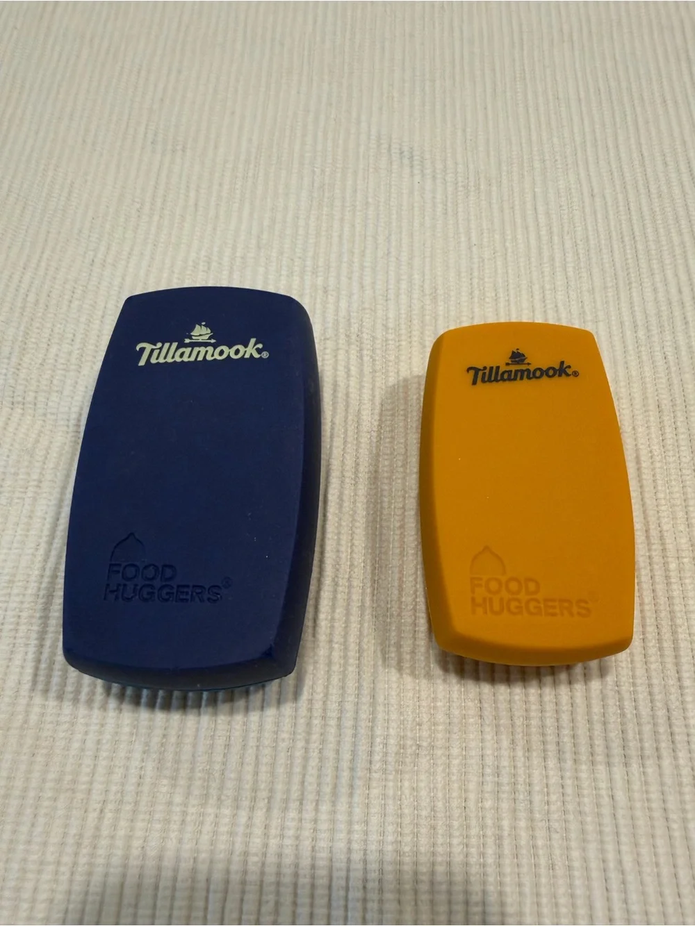 Food Huggers Silicone Food Savers - Blue and Orange